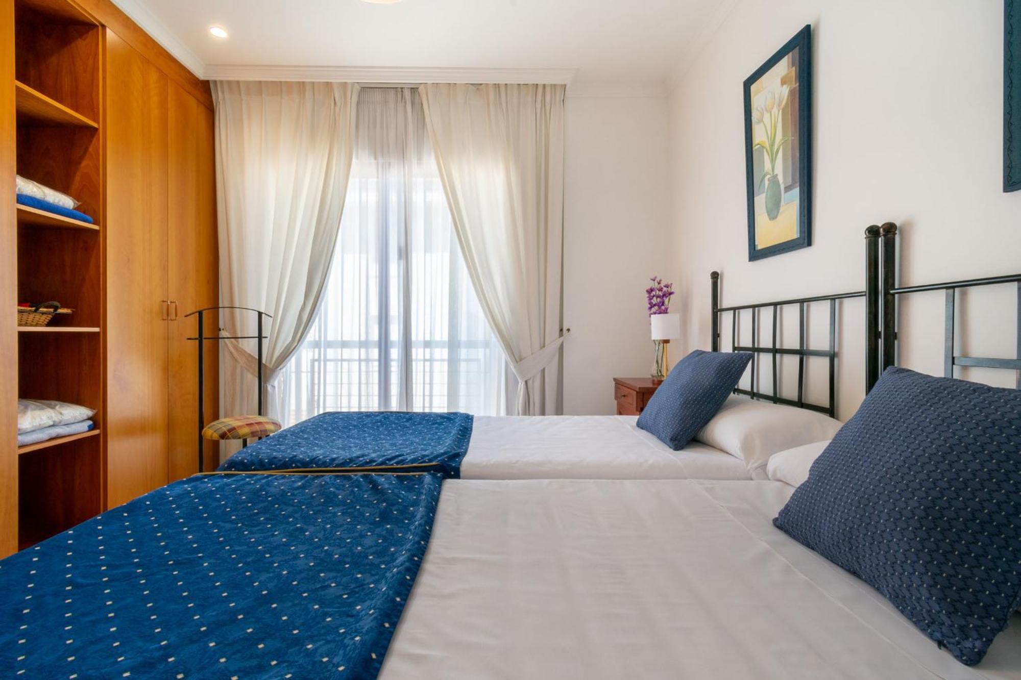 Apartamentos Albir Confort - Avenida 1 Dorm البير المظهر الخارجي الصورة