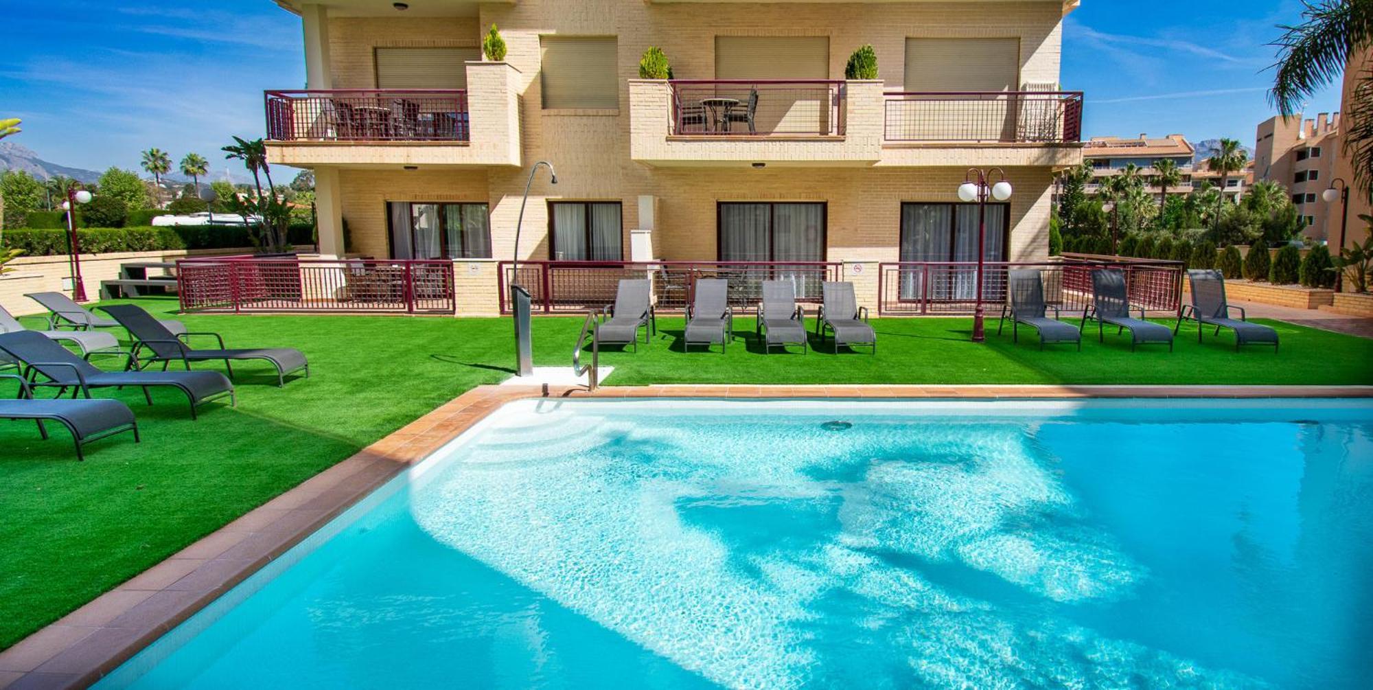 Apartamentos Albir Confort - Avenida 1 Dorm البير المظهر الخارجي الصورة
