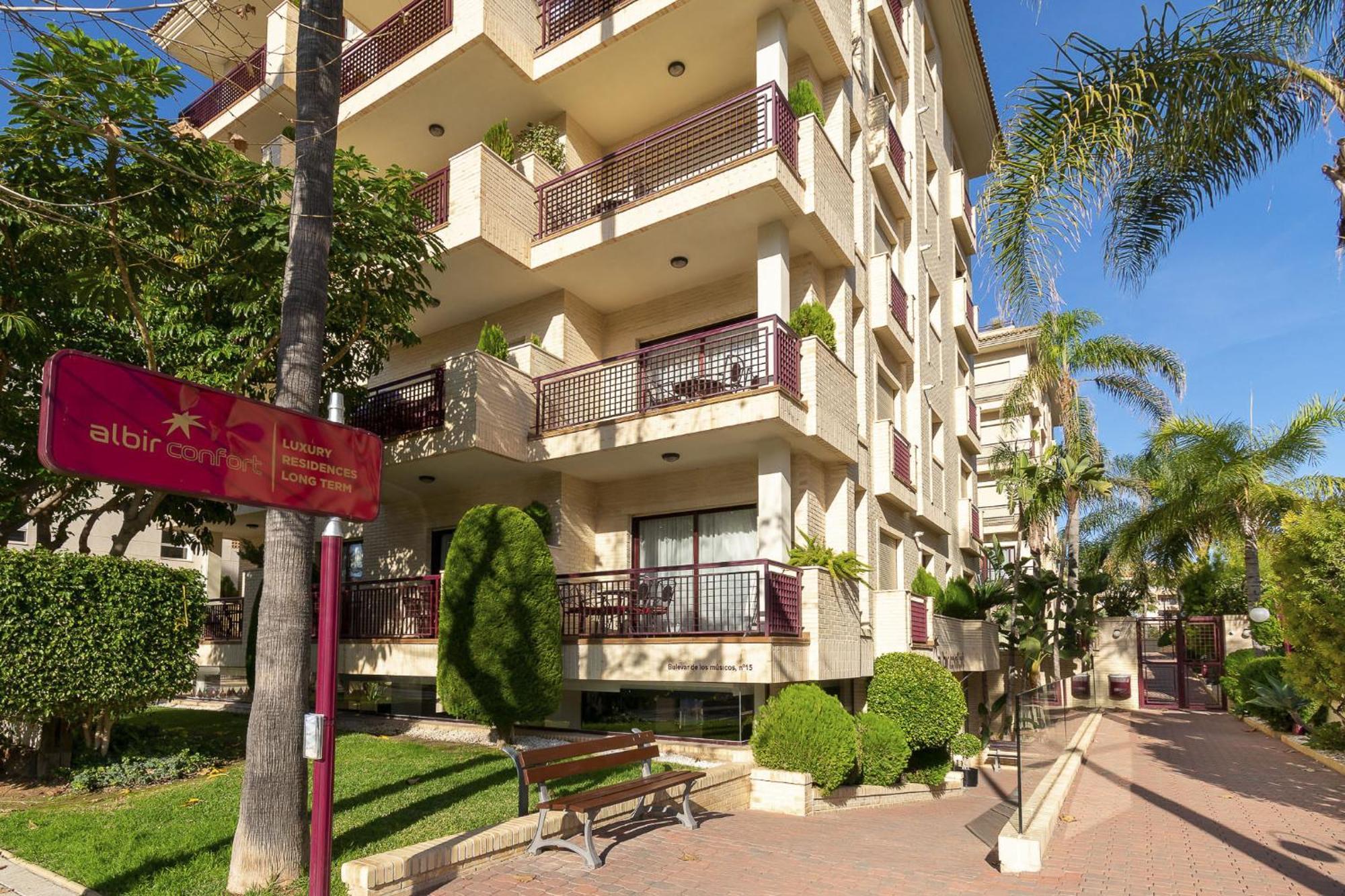 Apartamentos Albir Confort - Avenida 1 Dorm البير المظهر الخارجي الصورة