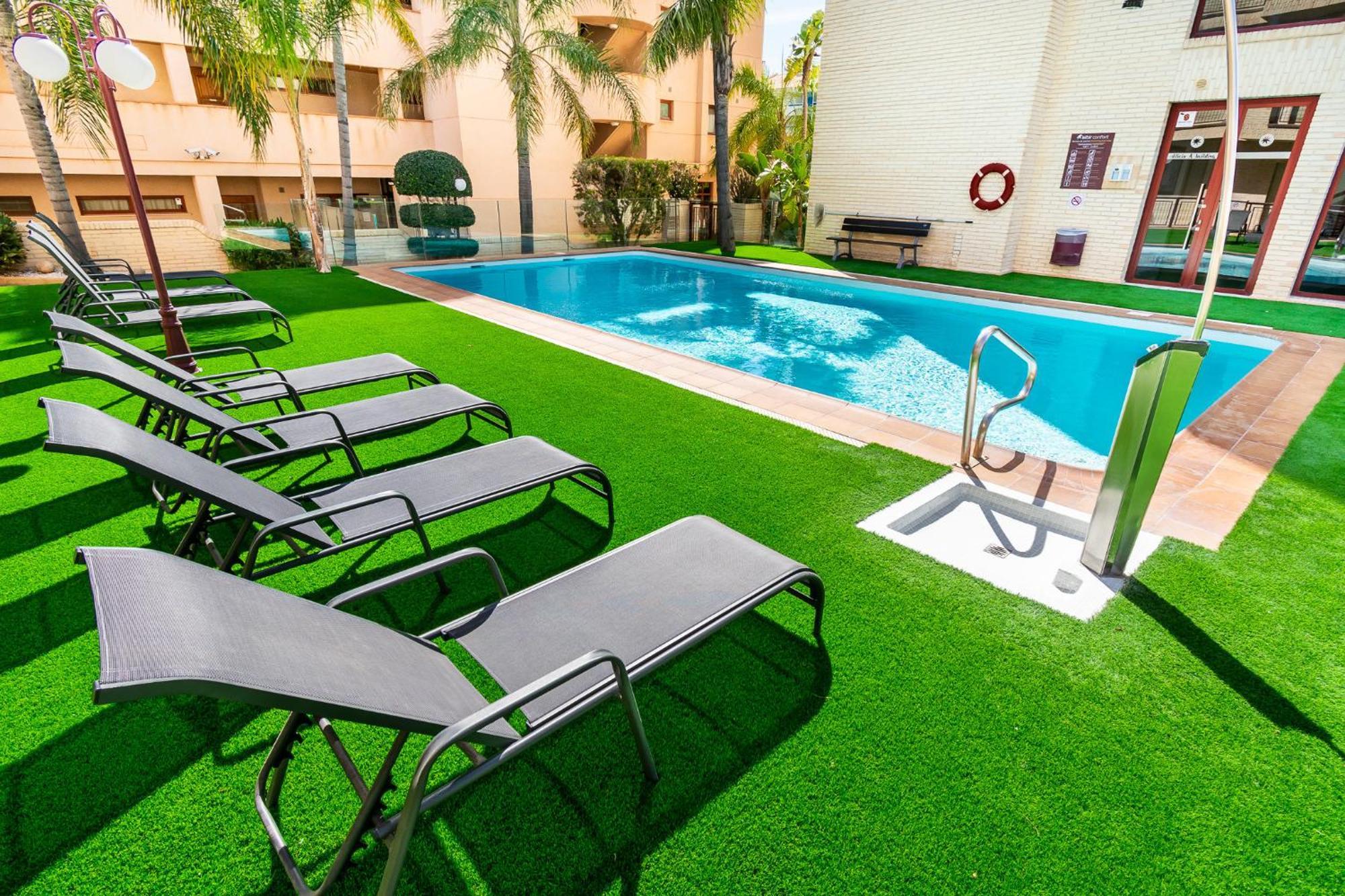 Apartamentos Albir Confort - Avenida 1 Dorm البير المظهر الخارجي الصورة