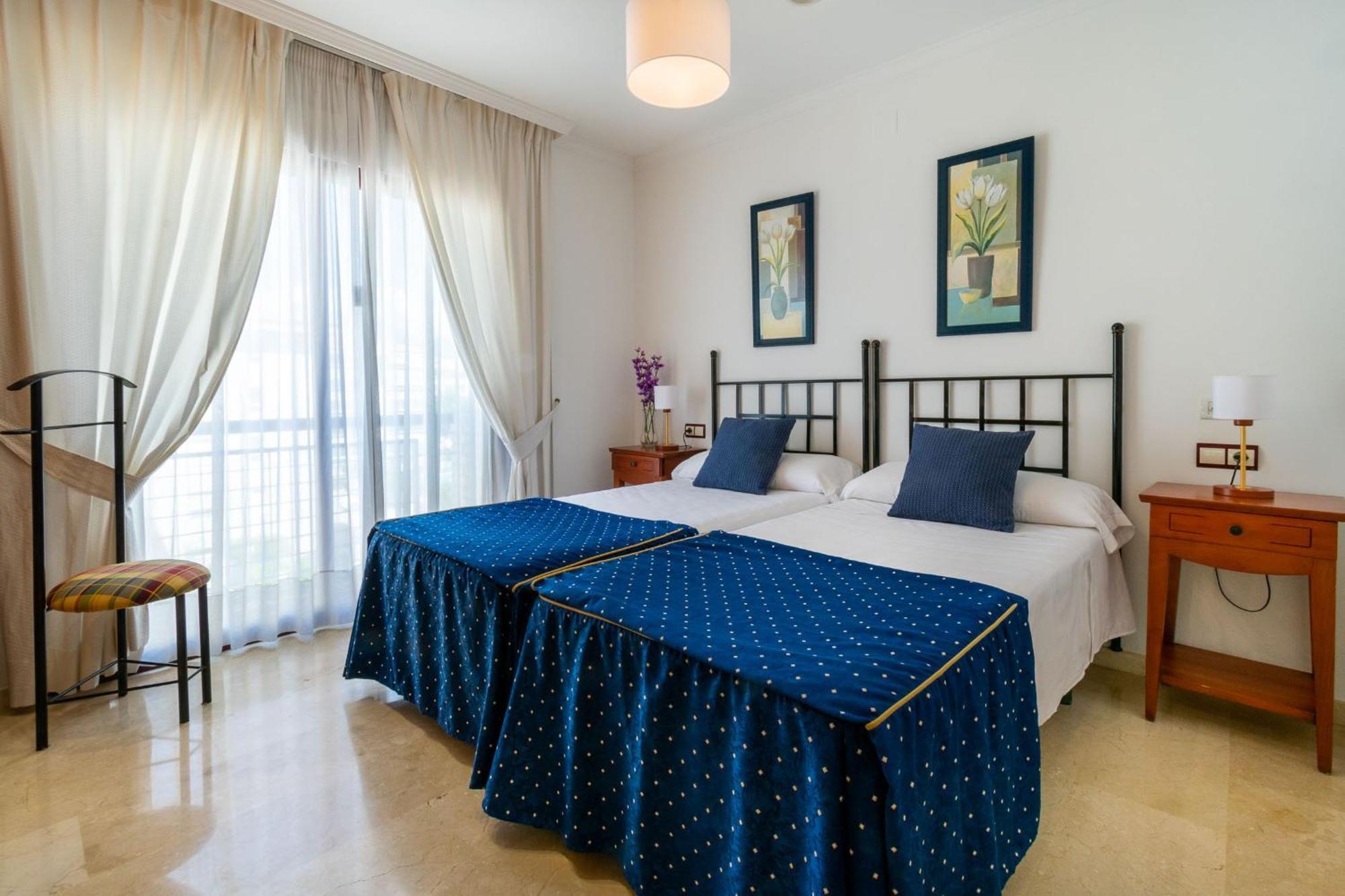 Apartamentos Albir Confort - Avenida 1 Dorm البير المظهر الخارجي الصورة