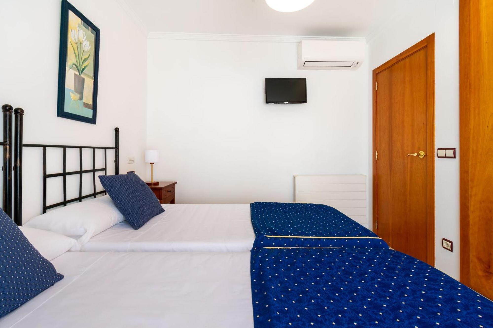 Apartamentos Albir Confort - Avenida 1 Dorm البير المظهر الخارجي الصورة